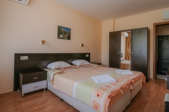2 Bedrooms Bedroom